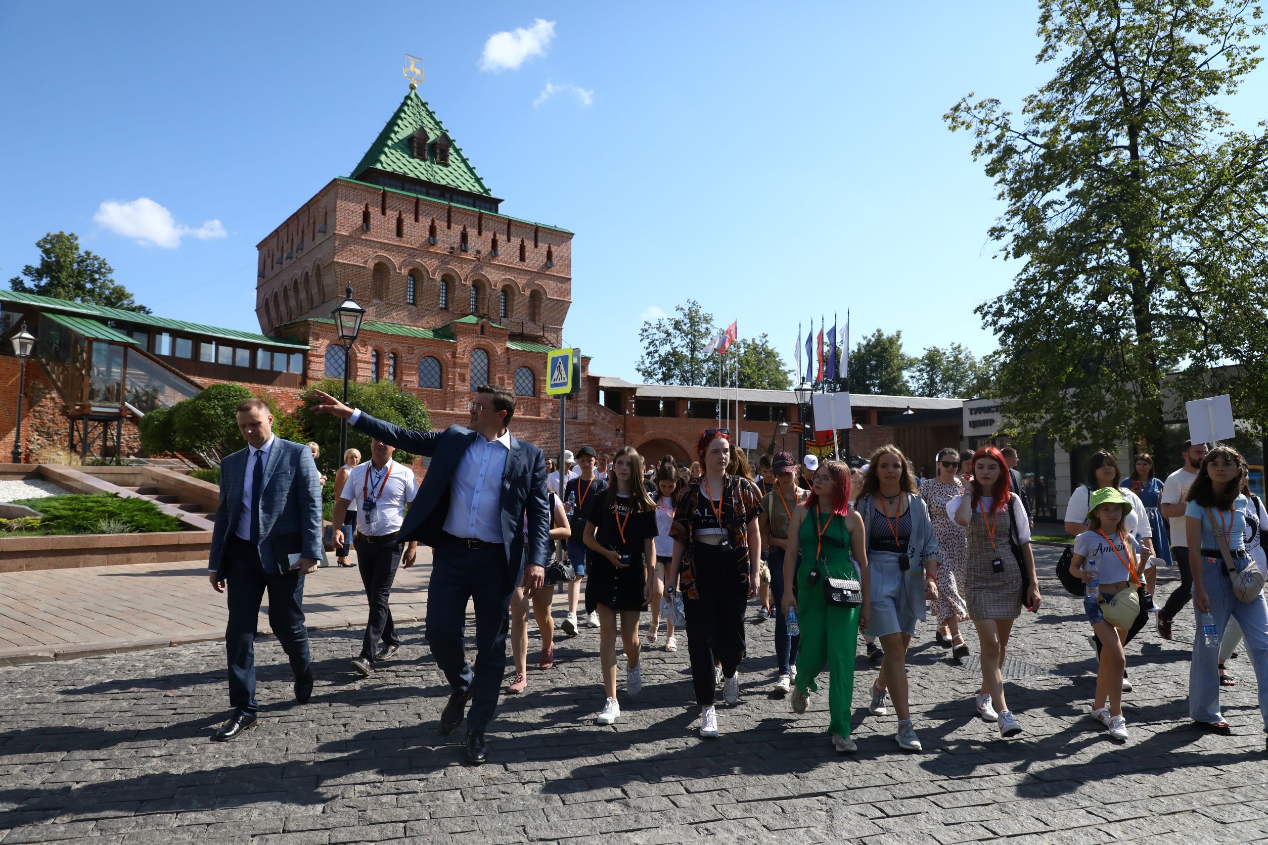 Смена нижний. Экскурсия в Кремль. Нижегородский Кремль фото 2022. Реконструкция Кремля в Нижнем Новгороде. Москва Кремль фото 2022.